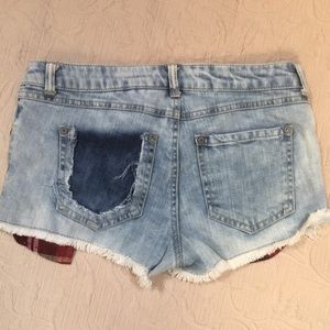 Hippie Laundry Distressed Jean Shorts size 28